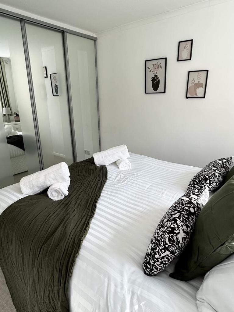 فيلا Stylish 3 Bed House هيتشن المظهر الخارجي الصورة